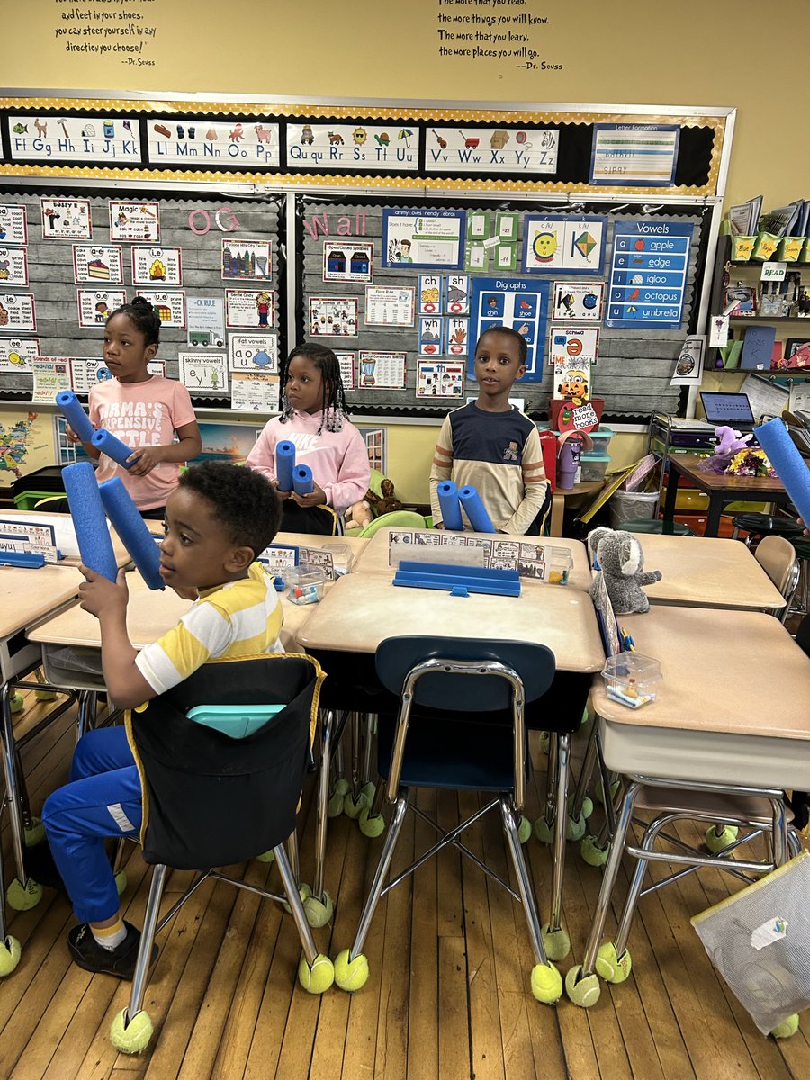 MrsKroom2's tweet photo. What better way to start a Friday than with a little DannyGo drumming! @HTSD_Greenwood @DannyGo https://t.co/LnpF7DxSVh