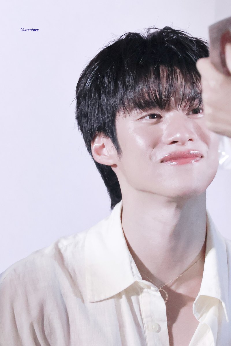 •₊˚(𝓐)ᴍᴘᴇʀᴇ ୨୧ ♡̶ tweet media