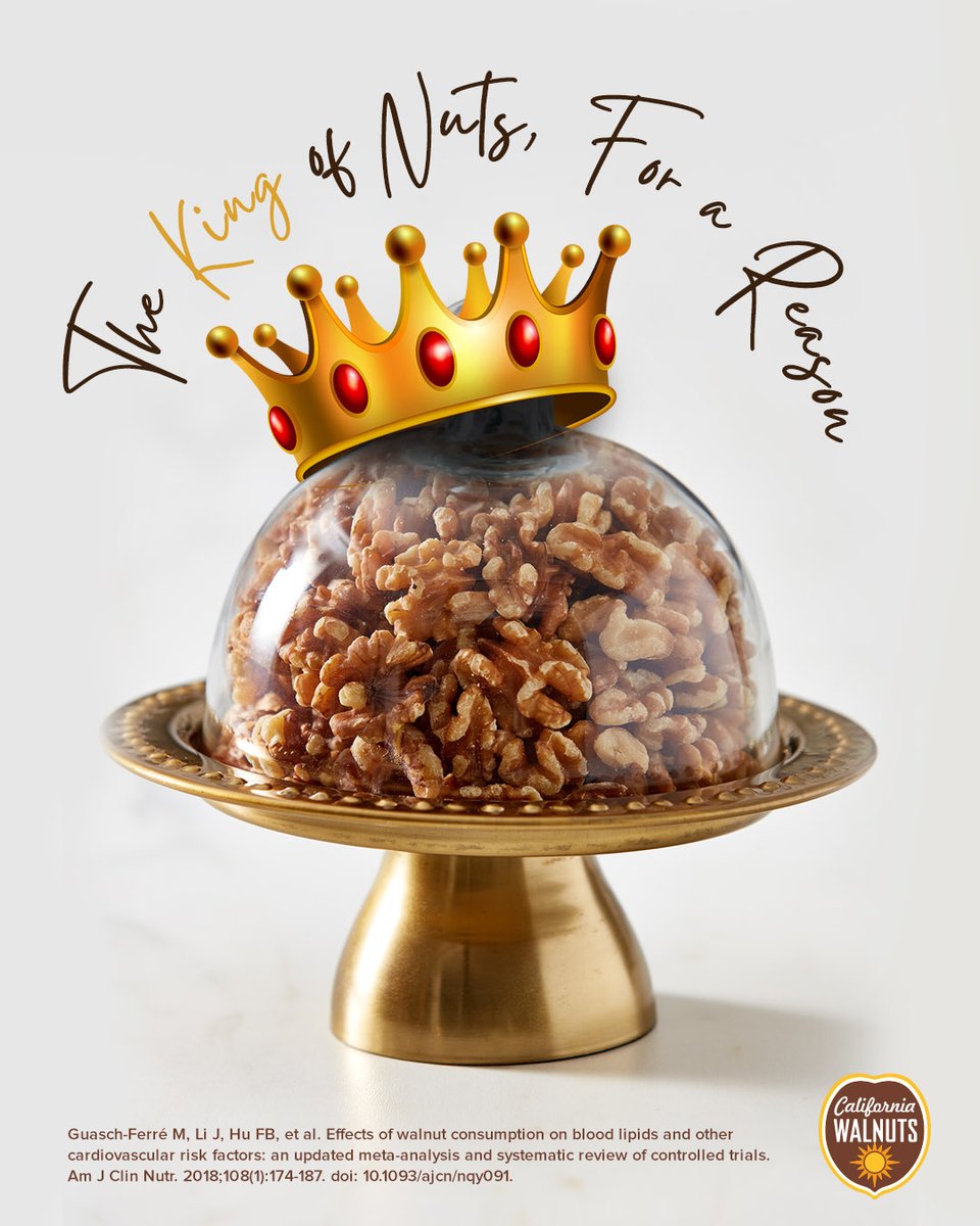 CaWalnutsIndia's tweet photo. Excuse us while we crown ourselves. Walnuts are a good source of antioxidants as they fight inflammation, slow down ageing, &amp; keep your cells in their prime. So, not to brag, but some snacks just do more. Time to grab a handful of #CaliforniaWalnuts

#FoodforChampions https://t.co/xPRYcQm5Vc