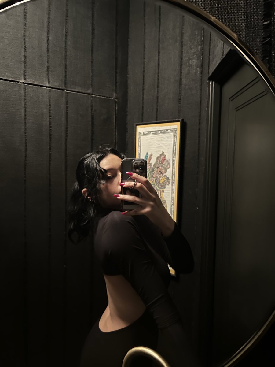 LydiaLove44's tweet photo. Your biggest weakness 💀

Chicago • findom • finsub • femdom • brat https://t.co/nS7HPRXP0l