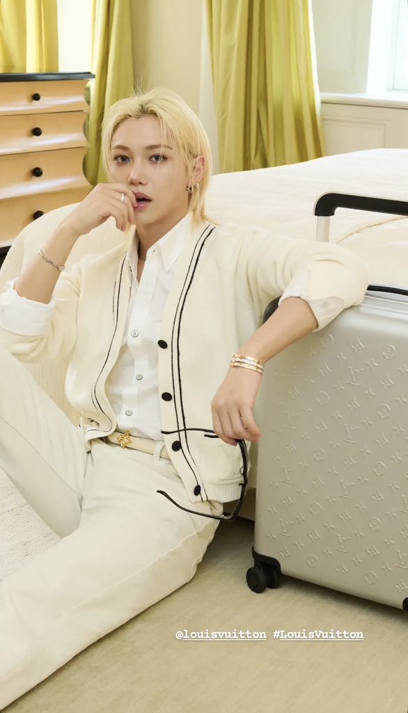 비니 tweet media