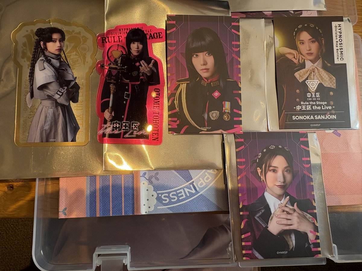 blblue_ao's tweet photo. 【交換】中王区 ライブ クリアカード トレーディングカード ダイカット

譲▶︎乙統女 ツクヨミ 蒼乃風

求▶仄仄＞合歓 定価+送料

仄仄には複数提供可能

本日Zepp福岡手渡し
後日郵送
郵送譲渡はキャラまとめて https://t.co/Nt0EQwFlaL