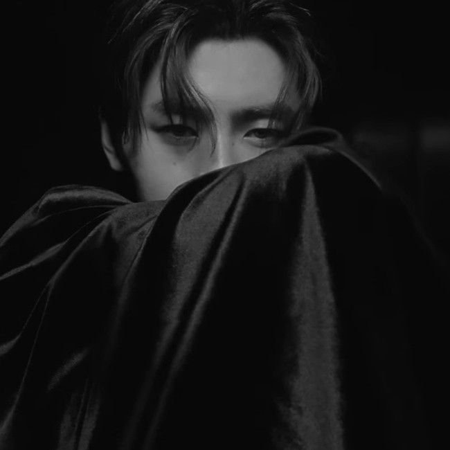 _greentreefrog's tweet photo. working on vampire h00n n priest jyun bcs why Not 🔜 https://t.co/P8Trhdsi0e