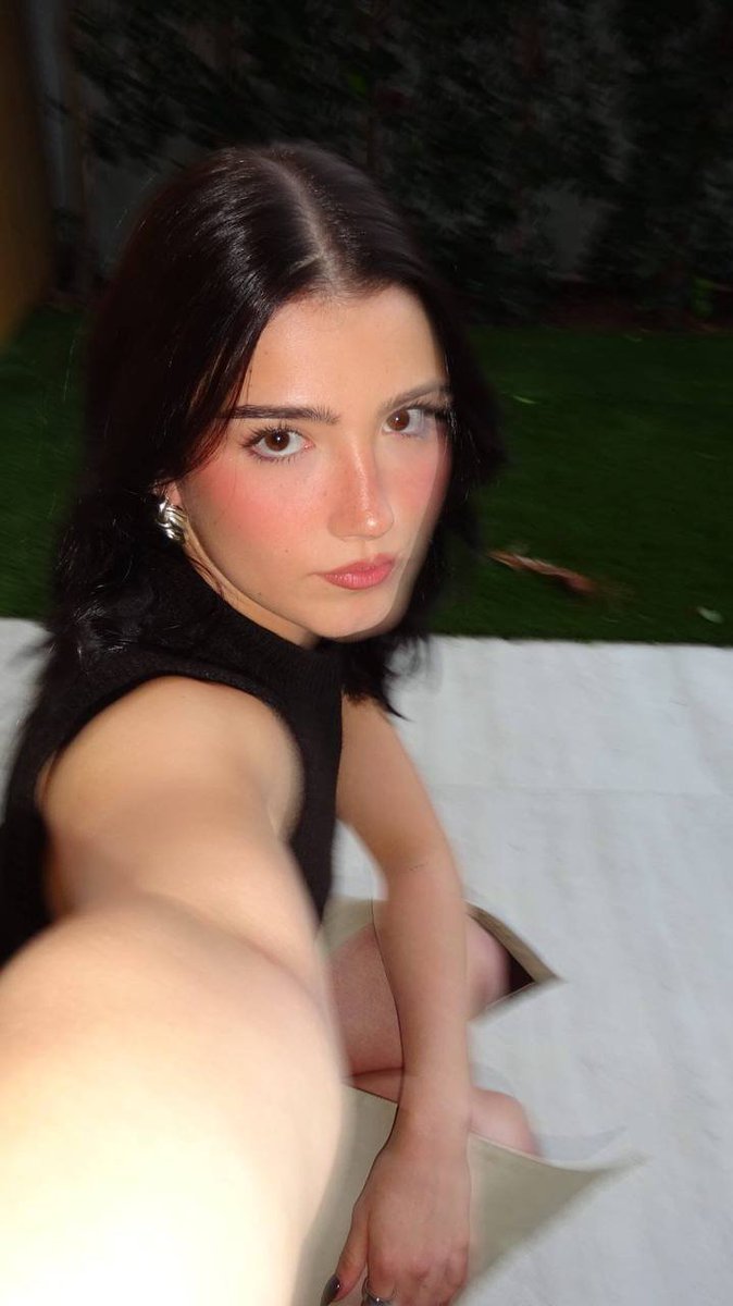 goddesschloe02's tweet photo. make bad decisions for me. pick up extra shifts for me. spend less on groceries for me. push your limits farther and farther just to please me. because in the end i deserve it so much more than you loser.  

catfish findom human atm paypig relapse wallet drain anydesk kidslox https://t.co/gqcfAvhNHh
