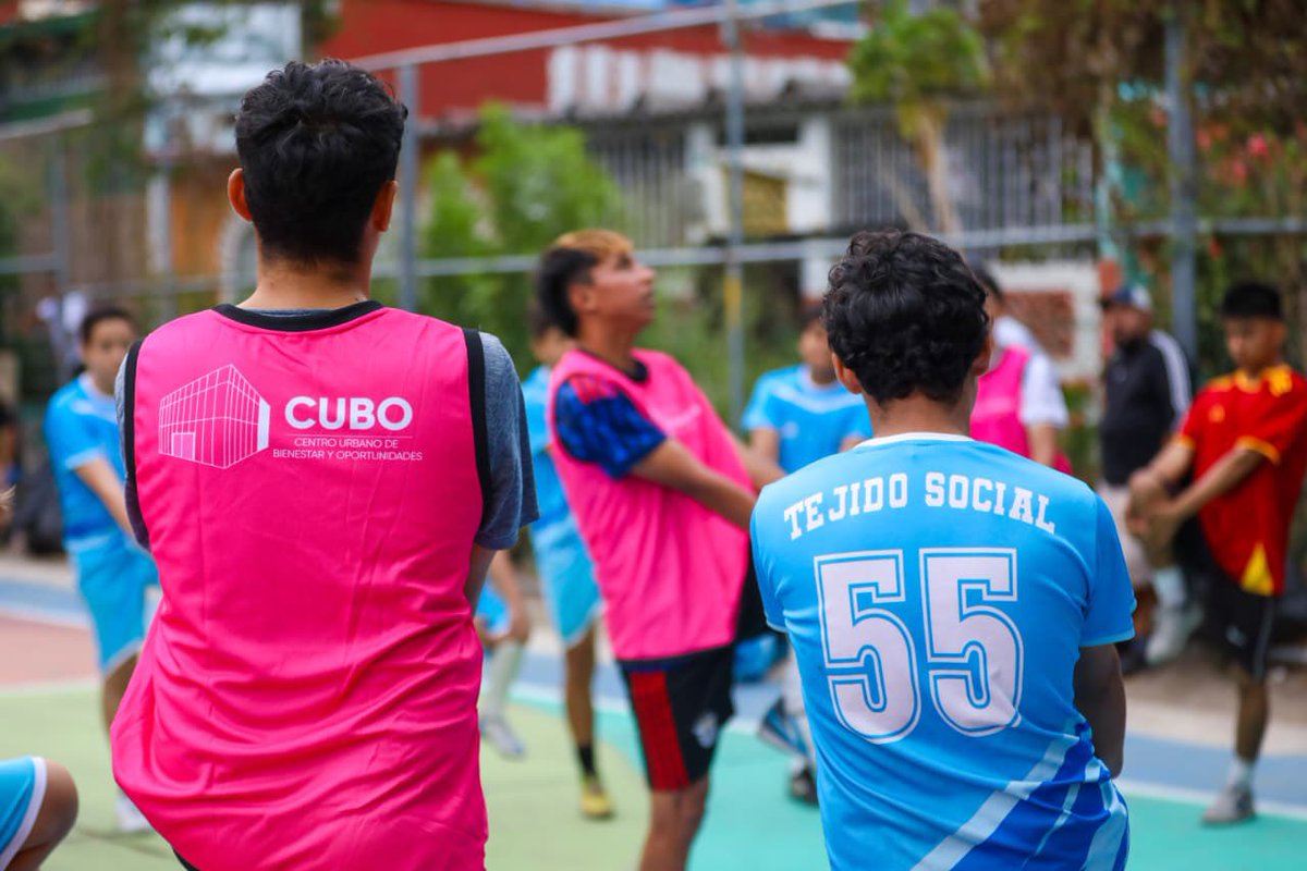 TejidoSocialSv's tweet photo. Con ello, reafirmamos nuestro compromiso de fortalecer espacios que impulsan el desarrollo deportivo, la disciplina y nuevas oportunidades para niños, adolescentes y jóvenes.

#TejidoSocial | #ElSalvador https://t.co/b9EKjpW1Uu