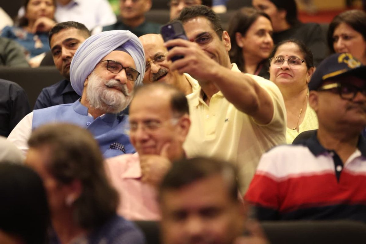 LG Delhi tweet media