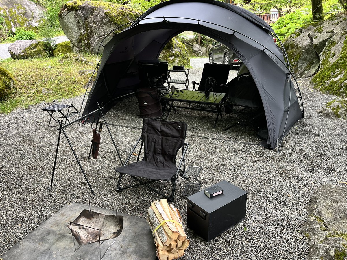 d_sk_andy's tweet photo. 曇ってて涼しいので焚き火用の設営
今夜は焚き火するぞ🔥 https://t.co/9T9UCMN1hh