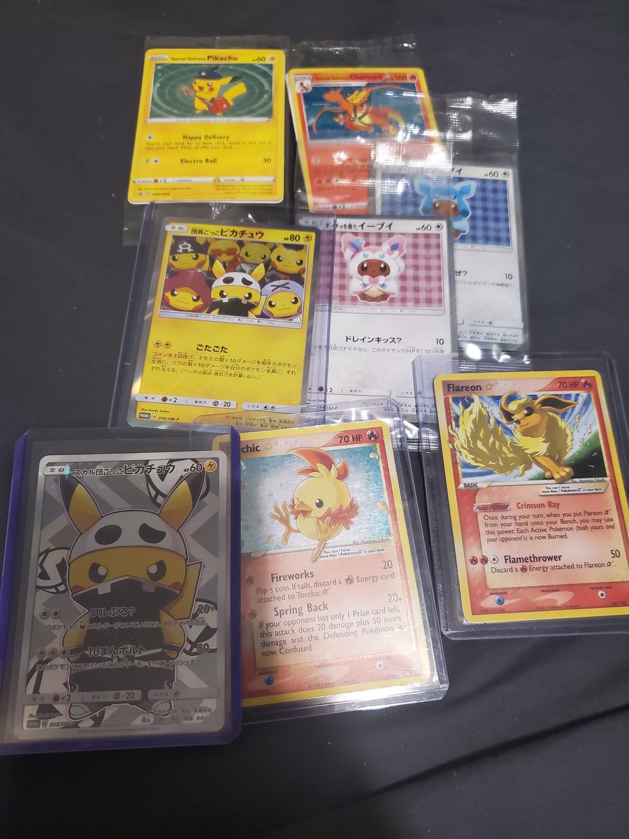 mitchsakada's tweet photo. @churirubyVT A little bit of my stuff most is packed away right now https://t.co/BIwvQBhsuk