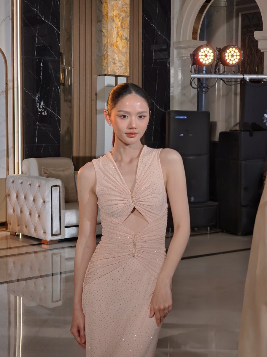 hometown_TH's tweet photo. เฮียเกล้าหลังแต่งงานไปเป็น Top Model ได้เลยค่ะ POSE! 💕😗

HOMETOWN ROMANCE FINAL EP

#คุณแฟนบ้านนอกFinalEP
@Lookmheewang https://t.co/8LAibZozNR