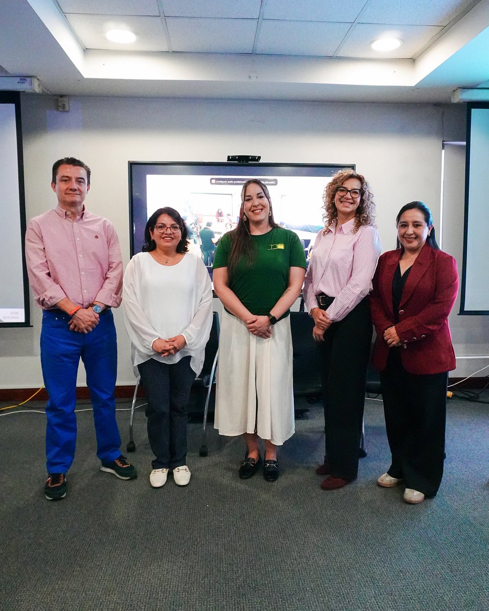 utpl's tweet photo. ☕ En el 2do. día de la Cumbre Latinoamericana de Café Sostenible – Orígenes Ecuador, Ronal Toledo, docente de la #UTPL, participó en el panel del pilar económico junto a expertos del sector cafetalero.
Durante este espacio se analizaron estrategias para generar mayor valor desde el origen y promover un futuro más sostenible. 🌱
 #CaféSostenible #Sostenibilidad #Innovación