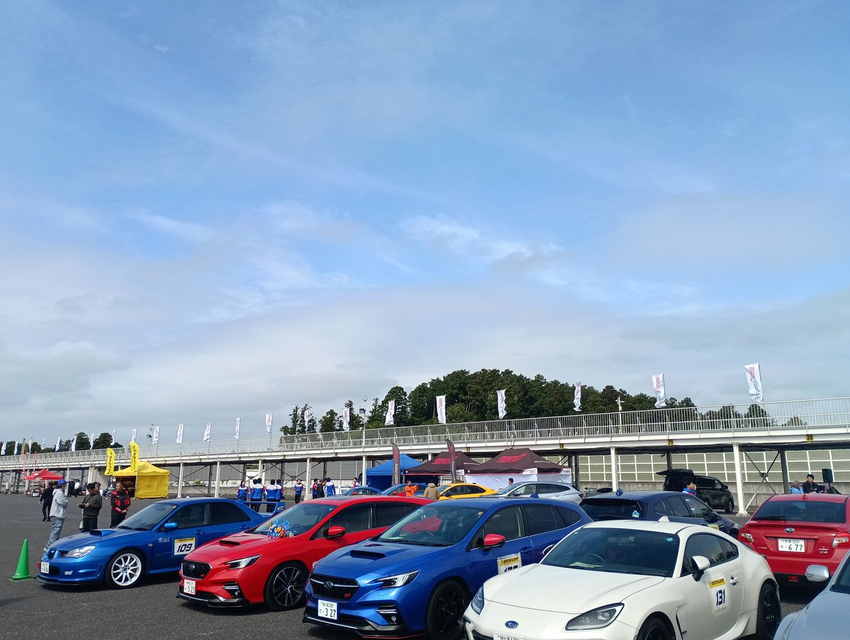 Hidepoko_358's tweet photo. 午前終了！
午後タイムアップ頑張ります！
#STIサーキットドライブ https://t.co/IMSJ1SHFls