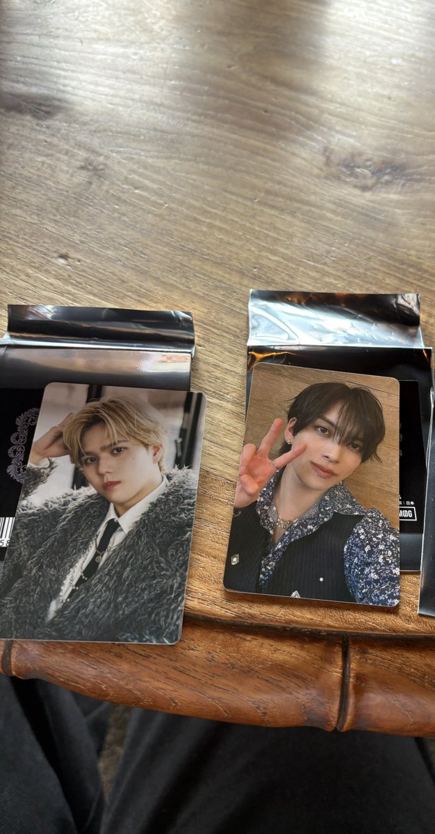 LDH53596214's tweet photo. MAZZEL　Shall we hit the Banquet？ 
ランダムフォトカードセット フォトカ 交換

【譲】RAN EIKI (画像参照)

【求】買取

よろしくお願いします🙇🏻‍♀️
#MAZZEL交換 https://t.co/r2I5J3378A