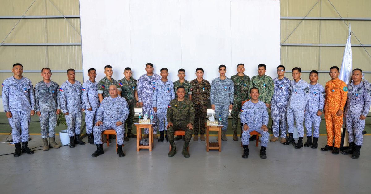 TeamAFP's tweet photo. AFP Chief Honors Pag-asa Troops, Boosts Morale and Welfare in Kalayaan Island Visit

AFP Chief of Staff General Romeo S Brawner Jr. recognized and awarded troops stationed on Pag-asa Island during his visit to the Kalayaan Island Group on May 22, underscoring the Armed Forces of the Philippines’ continued commitment to troop morale, welfare, and operational readiness in the country’s western frontier.

General Brawner was joined by Western Command (WESCOM) Commander Vice Admiral Alan M Javier, Western Naval Command Commander Rear Admiral Vincent J Sibala, and Municipality of Kalayaan Mayor Honorable Billy Alindogan. During the visit, the AFP Chief personally commended the troops for their professionalism, discipline, and unwavering dedication in safeguarding the country’s sovereignty and maintaining stability in the West Philippine Sea.

“We recognize that what you are doing here in the Kalayaan Island Group is maintaining peace in this part of our country. You are putting your lives on the line to preserve peace and protect our freedom,” General Brawner said. He likewise praised the troops for faithfully carrying out their duties despite difficult and isolated conditions, emphasizing that their commitment reflects the professionalism and discipline expected of uniformed personnel entrusted with defending the nation.

The visit forms part of the AFP leadership’s continuing efforts to directly engage deployed personnel, assess their operational conditions, and ensure that the welfare, morale, and support systems of frontline troops remain a priority. The AFP reaffirmed its commitment to sustaining initiatives that strengthen troop capability, resilience, and overall well-being as they continue to perform their mandate in protecting the country’s territorial integrity and national interests.

Photos by SSg Ambay PA, Cpl Esteban PN(M) / PAOAFP 

#AFPyoucanTRUST
#OneAFPOnePhilippines
#StrongAFPStrongPhilippines
#OurSeasOurRightsOurFuture
#MatatagNaSandigan 🫡🇵🇭