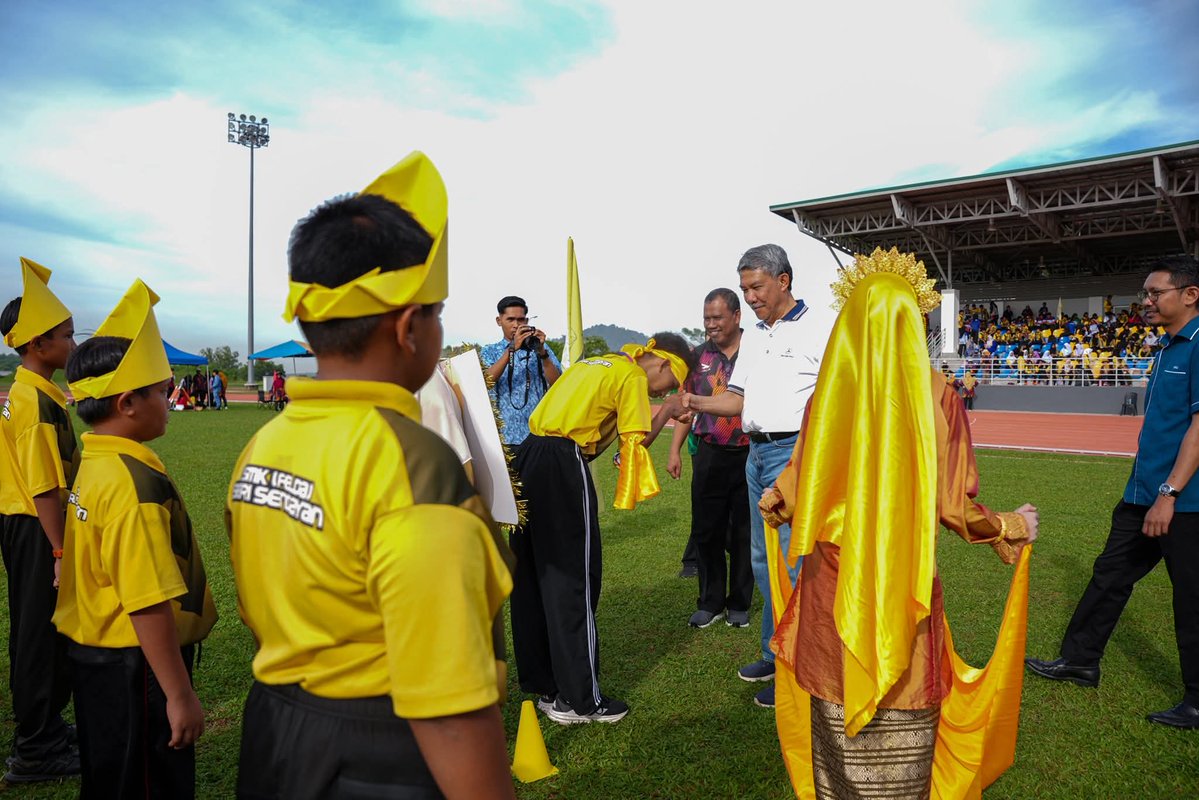 TOK MAT COMMS tweet media