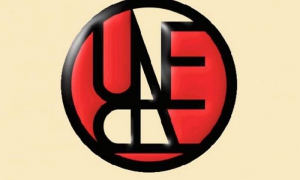 Granma_Digital's tweet photo. Declaración de la UNEAC: 
🗣️ǀ Los artistas y escritores cubanos rechazamos👐 de manera categórica la peligrosa escalada agresiva del gobierno imperialista estadounidense, que incluye la espuria condena a nuestro líder histórico.
Ver más:⬇️
https://t.co/CXF5bUkU3n
#RaúlEsRaúl ✊ https://t.co/aT36dDoZEu