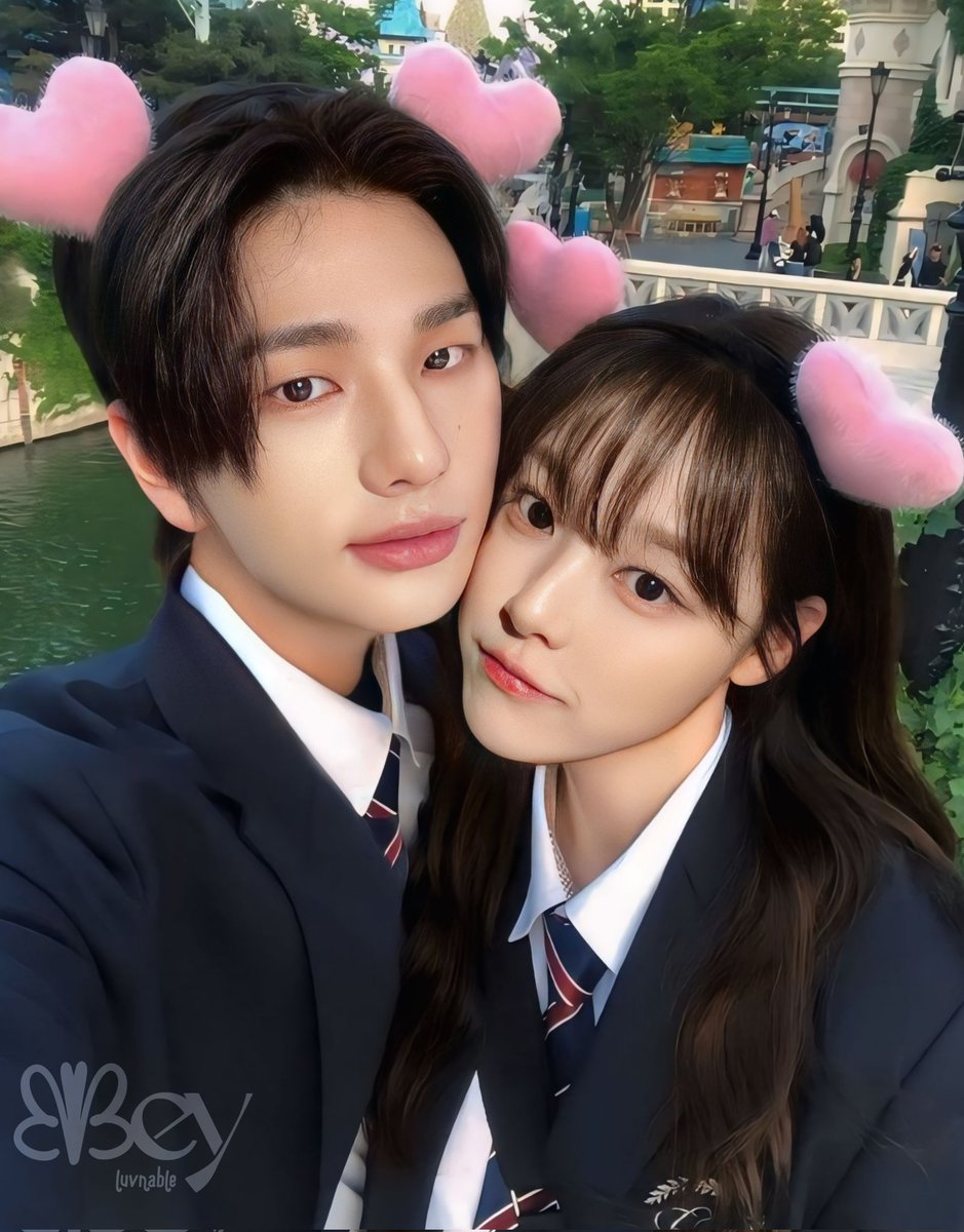 ᕙ(`⌒´)ᕗ ~commis manips 📌 tweet media
