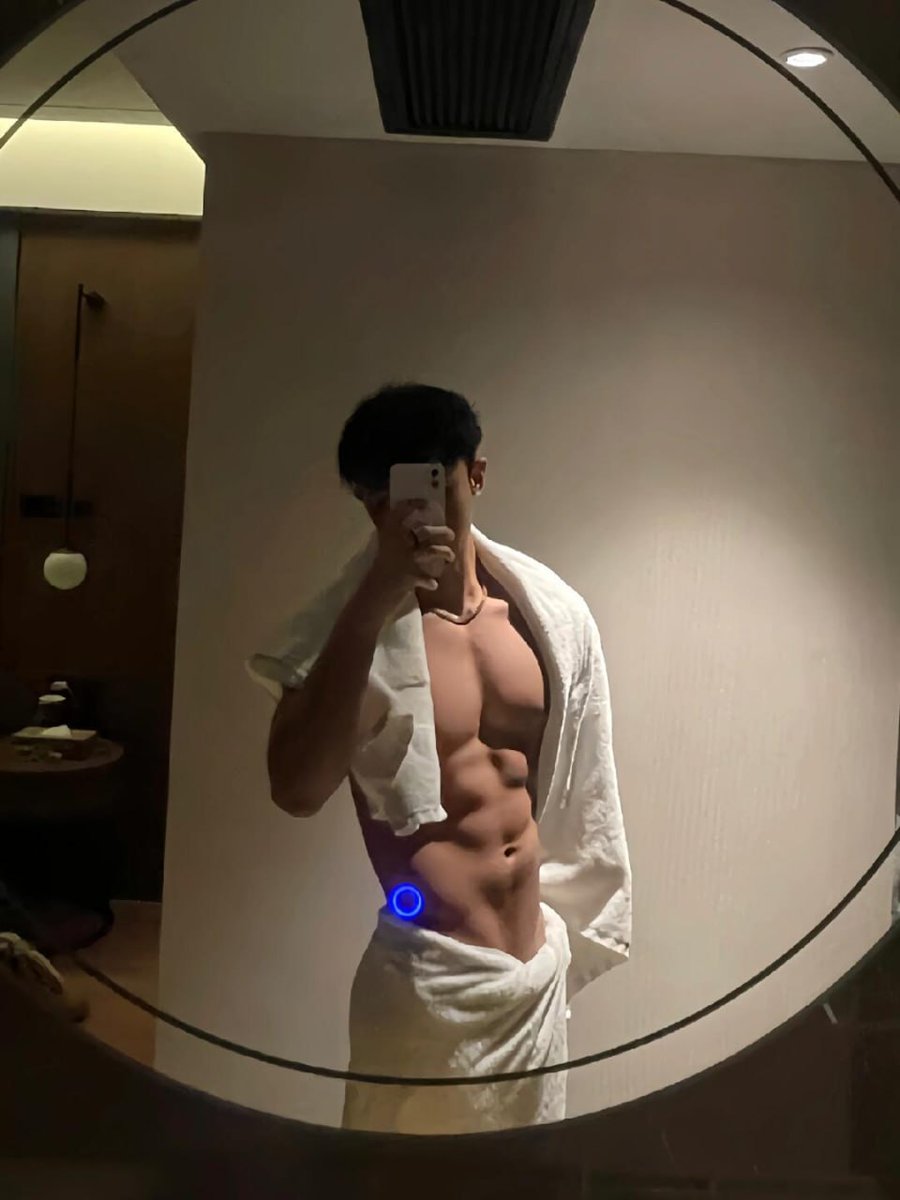 Samgu90's tweet photo. 오늘 시간 비었는데 올 사람은 알겠지
#ㄱㅊㅅ #게이 #게친소 #남친구함 https://t.co/qsFSZlGi2f