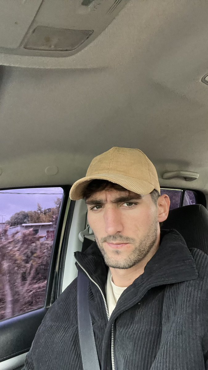andy tweet media