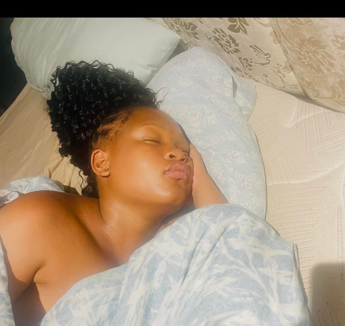 ®️ E L E WA Le Second Star 🌟🌟 tweet media