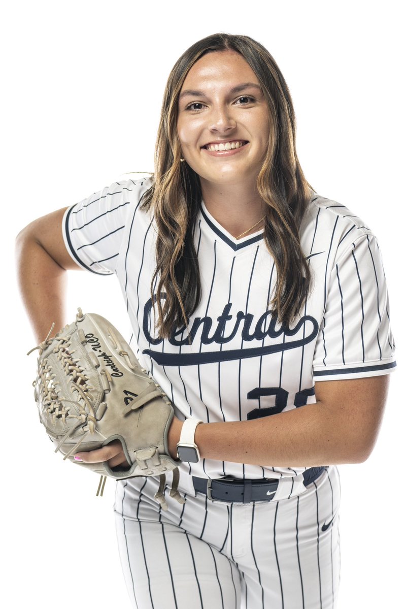 ucoathletics's tweet photo. End 6 | UCO trails MSSU, 7-4

@UCOSoftball x #RollChos https://t.co/9Oz1NH8TnB