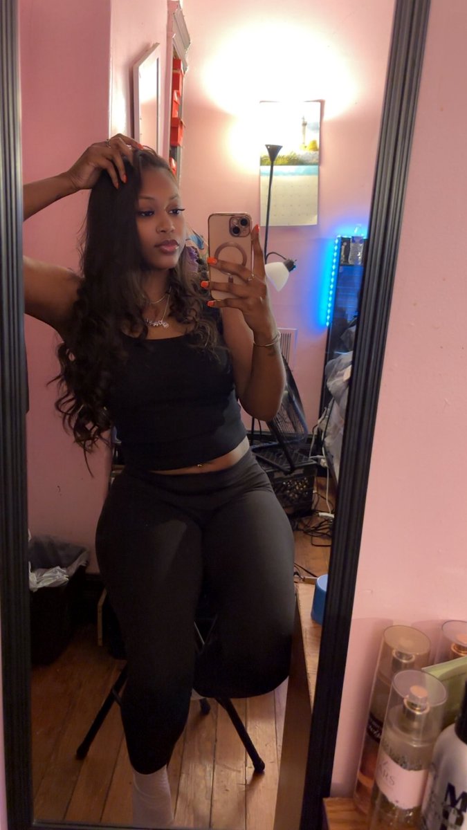 __Daishaa's tweet photo. the baddest in the room 😮‍💨😍 https://t.co/3sbCSfQLkh