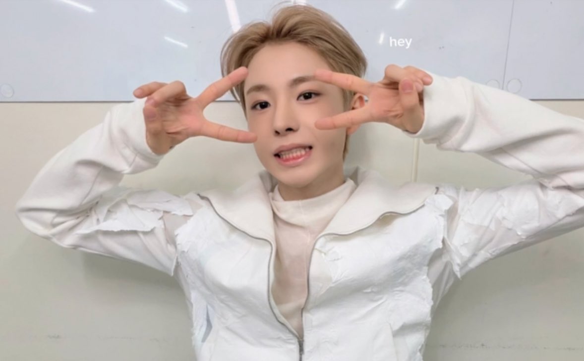 우닷 tweet media