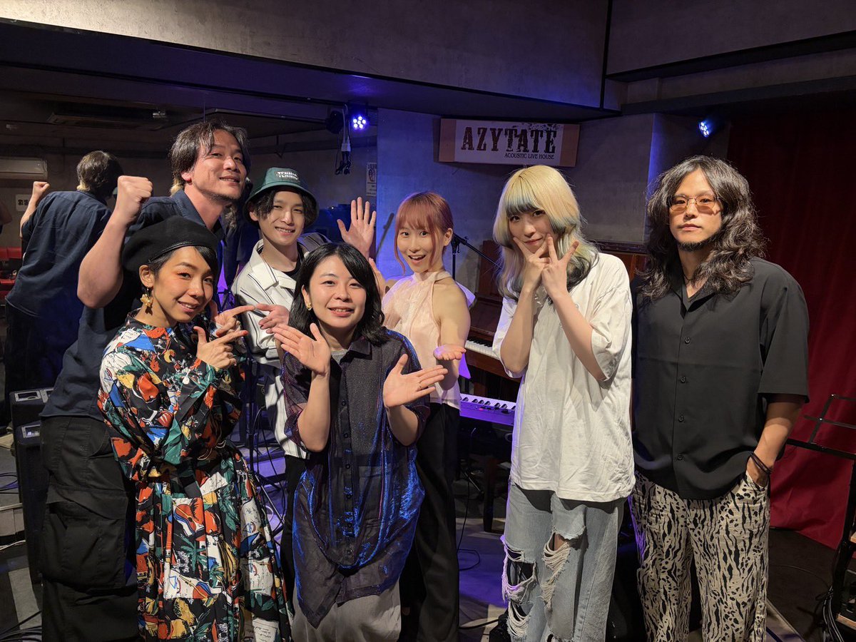 KARIN tweet media
