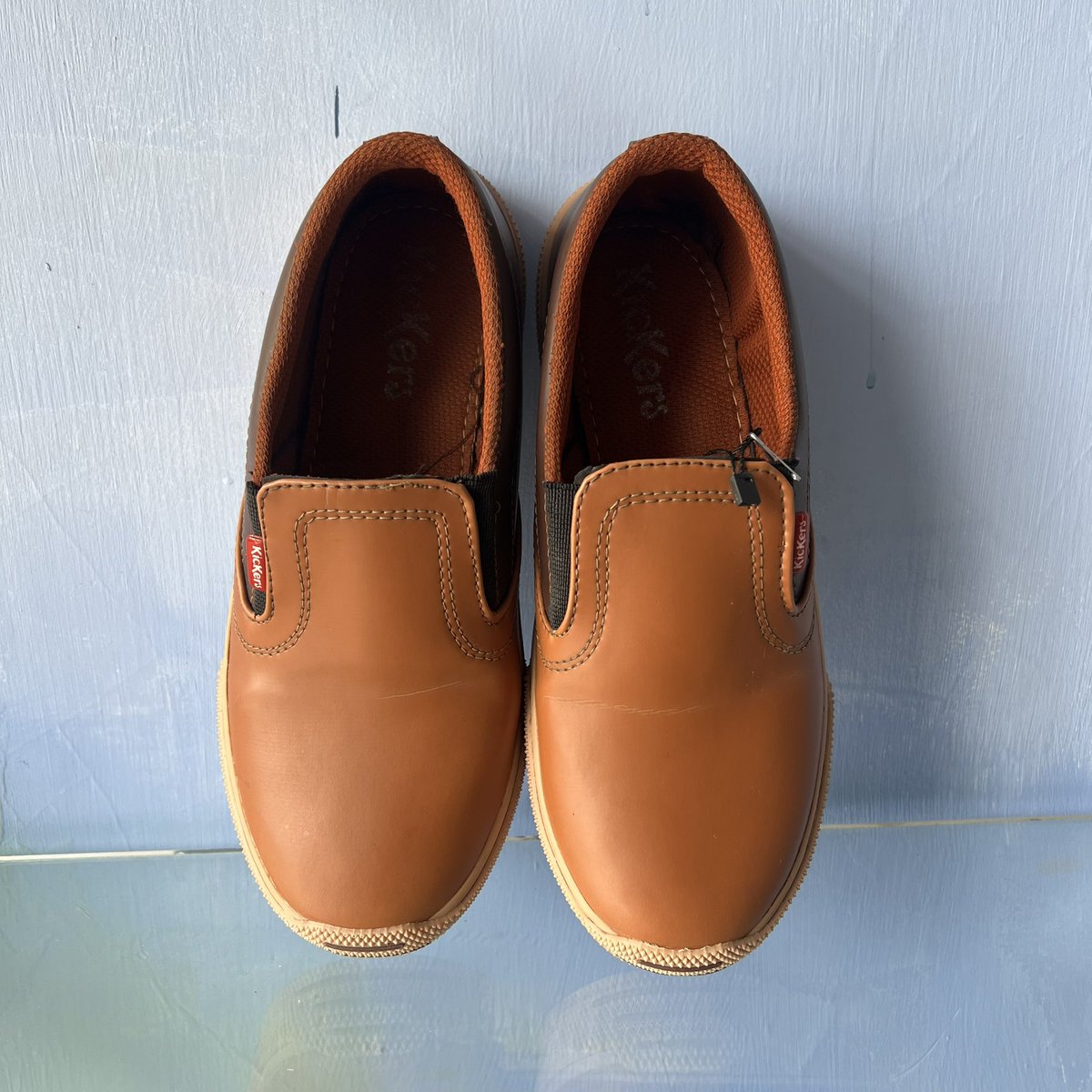 warenzie's tweet photo. 🛒 sepatu pria 
— ukuran &amp; harga cek alt https://t.co/FqMqHctPBM