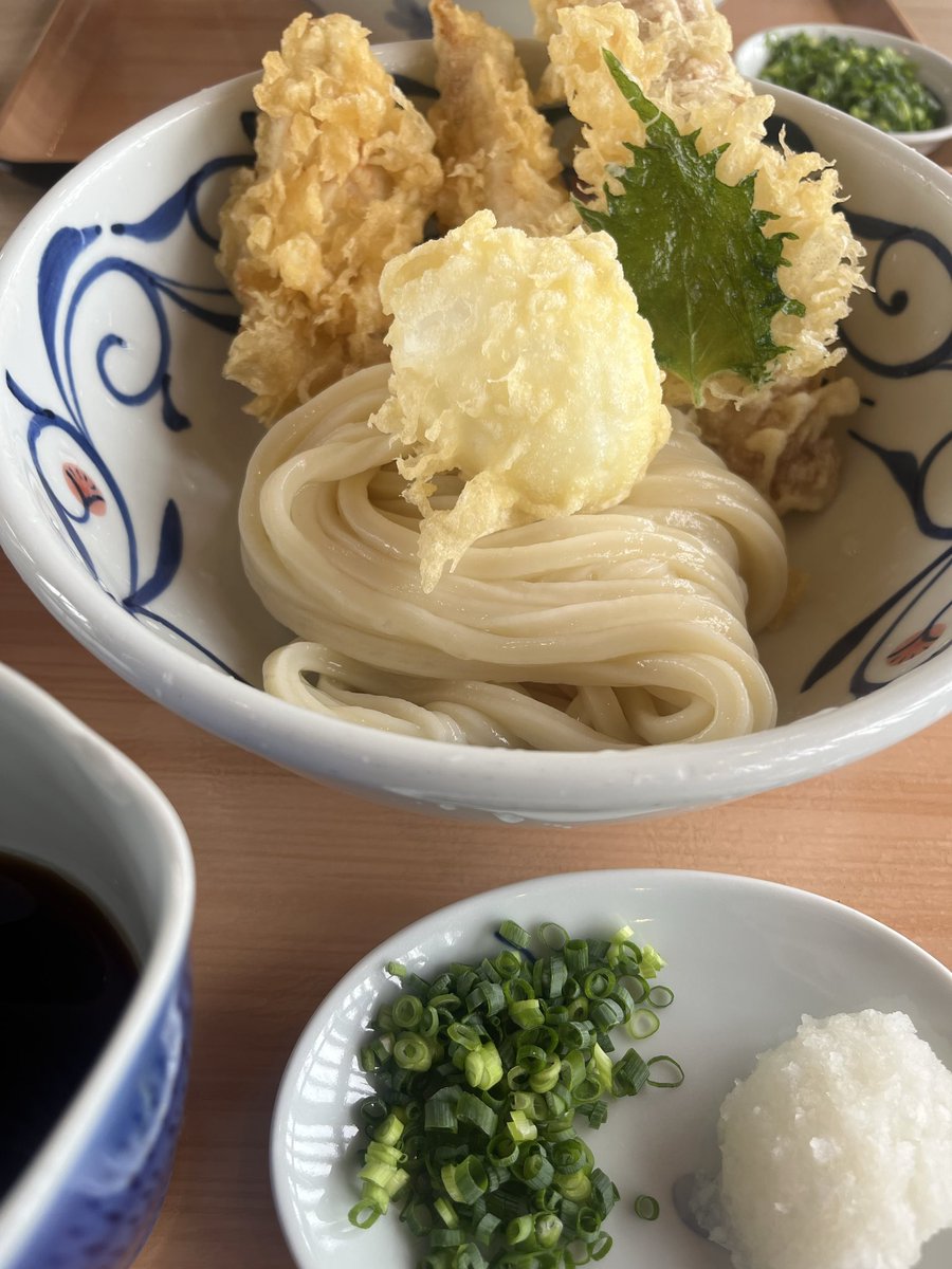 esqbt's tweet photo. うどん屋さんに来たよ https://t.co/iYV64QePQJ