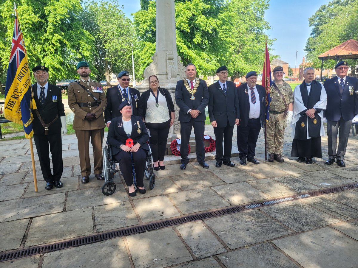 mark4thorne's tweet photo. Service of Commemoration Op TELIC 15th Anniversary (Iraq) (2003 - 2011)

Thank you for the invitation from the Thorne Branch of the Royal British Legion to attend the 15th Anniversary of the Op TELIC Commemoration, held at Thorne Memorial Park Cenotaph.

We will remember them❤️ https://t.co/EdTb2uplbn