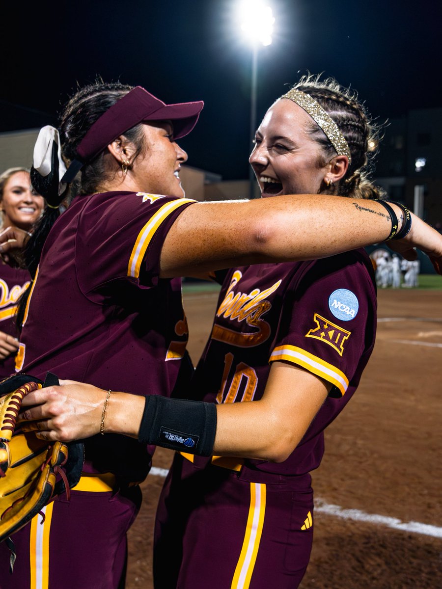ASUSoftball's tweet photo. ONE WIN AWAY 🔥🔥🔥

We’ll see you tomorrow 😈

#ForksUp /// #BeElite https://t.co/aWNOrnSL13