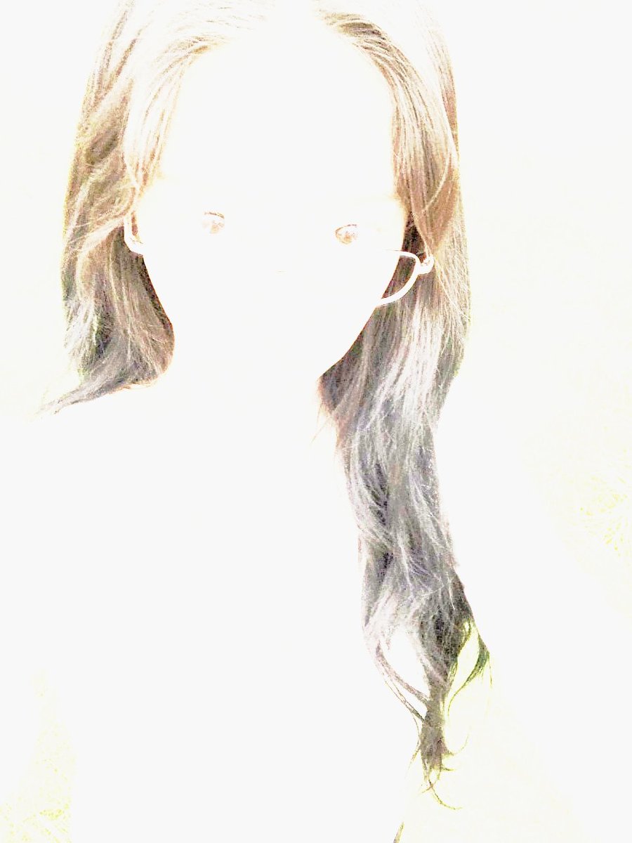 Karina. tweet media