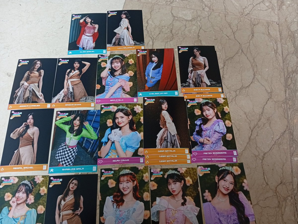 Aldipratama10's tweet photo. #WTS Photopack JKT48 Personal Mng Oline Lulu Jessi Raisha Nayla Chelsea Ribka Aralie Nala Indah Dena Fritzy Lana Kathrina Lia Fiony Eline

Bisa COD di venue atau FX, bisa kirim via ekspedisi juga. Yang minat silakan DM ya

#JKT48
#JKT48TeamDream
#JKT48TeamLove
#JKT48TeamPassion https://t.co/gAv3IR3wQm