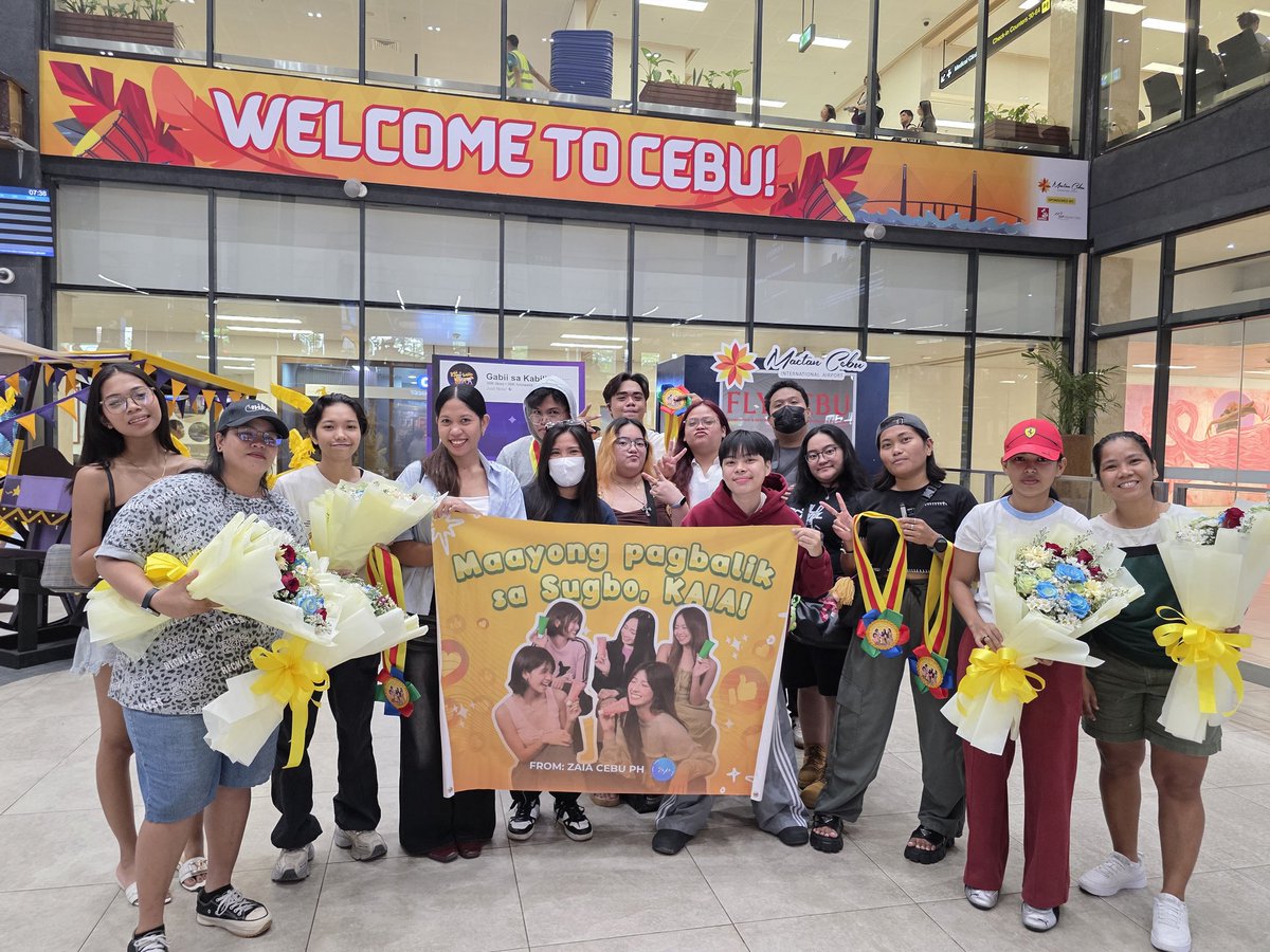 ZAIACebuPH's tweet photo. Maayong pagbalik sa Sugbo, @KAIAOfficialPH! Kita-kita na pud ta unya para sa Hapee Park in Cebu didto sa Gaisano Mall of Cebu. Adto na ta, Cebu ZAIAs ug mga Cebuano! 

Photos courtesy of @AllThePPop 📸

HAPEE KAIA GOES TO CEBU
#KAIA #KAIAxHapee https://t.co/nmFlACmM0R