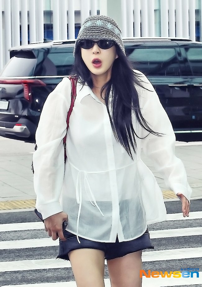 OnePieceFellow2's tweet photo. EXID 정화, 선글라스 쓰고도 뚫고 나오는 예쁨 [포토엔HD]
https://t.co/iG3qMEJuzw

EXID 혜린, 공항에서 시선 모은 선글라스 룩 [포토엔HD]
https://t.co/whuHdOjVtZ

EXID 하니, 출국장 비주얼이 화보급 [포토엔HD]
https://t.co/UdS1ddw1yl

#EXID 
#엘리 #하니 #혜린 #정화 https://t.co/zoUFYt5Snp