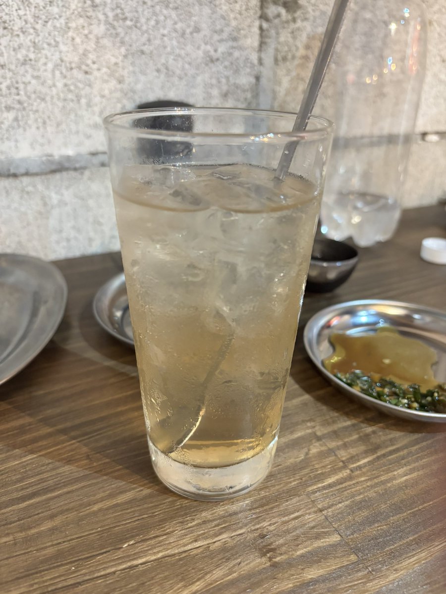 taru2903's tweet photo. 12時間耐久飲み放題！
完走できるかなぁ😶 https://t.co/WjZTa5Twyd