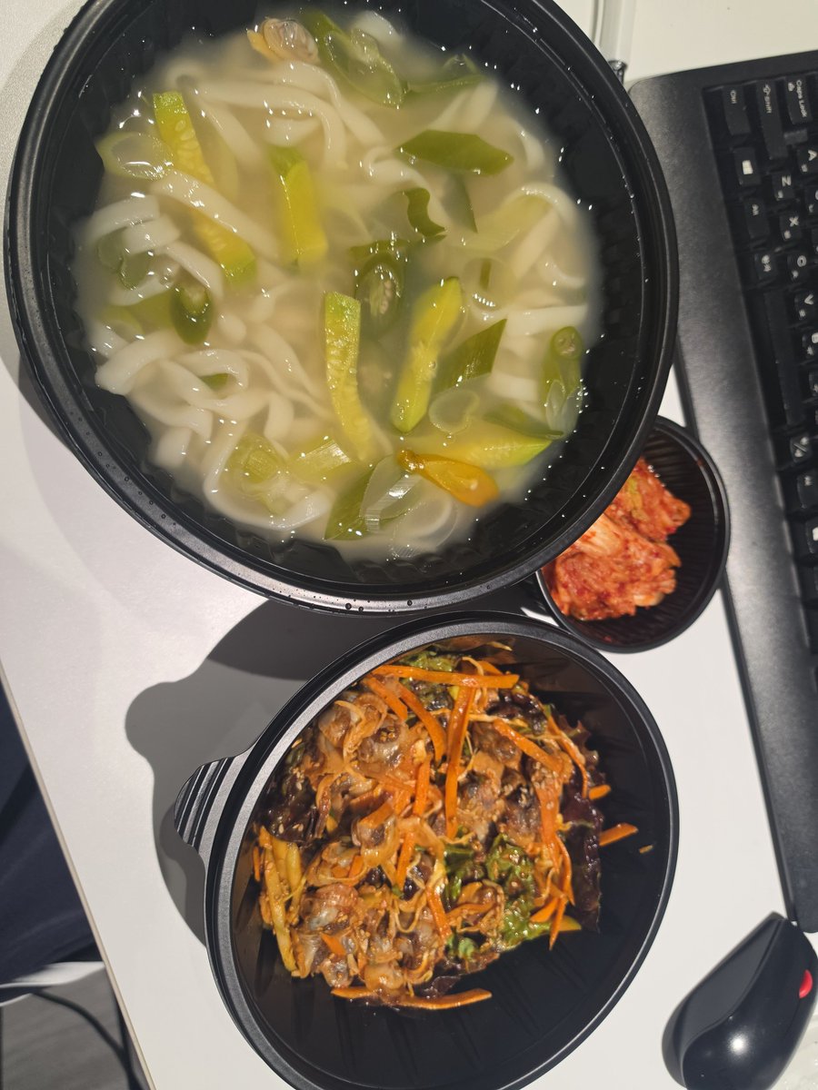춘냥 tweet media