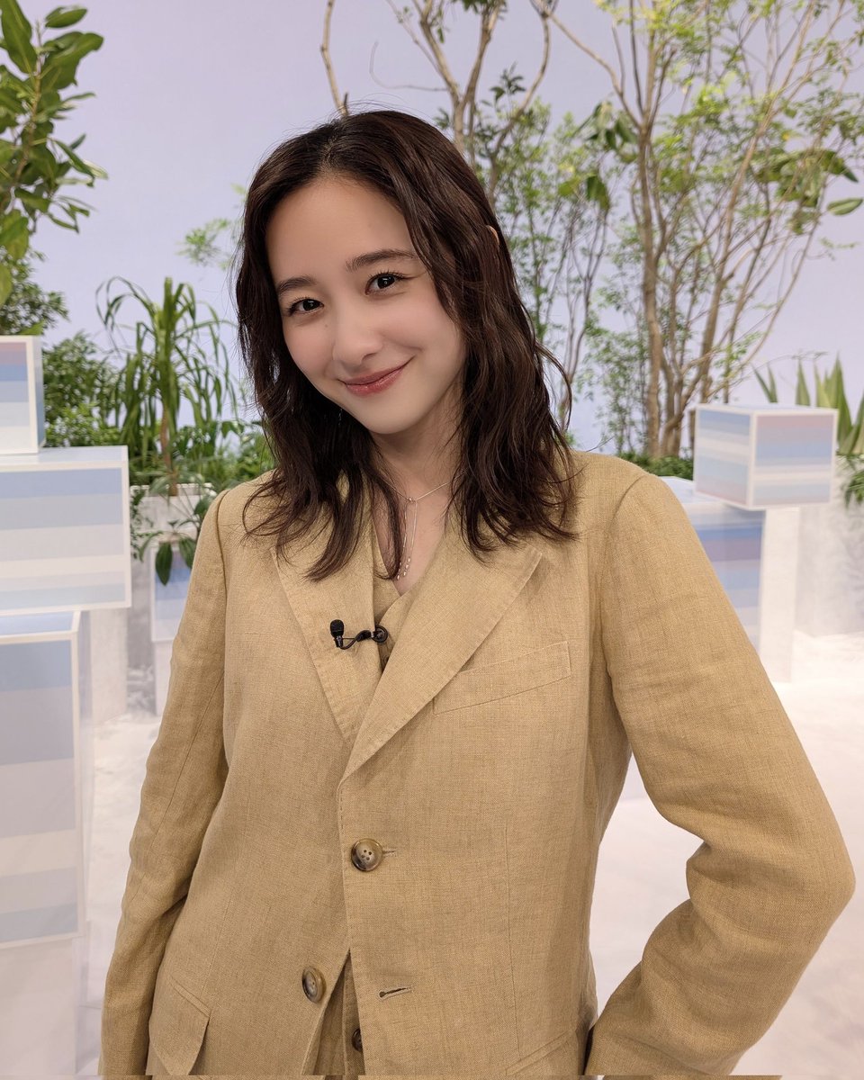 ANOTHERSKY_NTV's tweet photo. #萩原利久 さん回の #堀田真由 さんは、
ベージュのワントーンが目を惹く、
ハンサムなパンツスタイル。

さらりと着こなすだけで絵になる、
圧倒的なスタイルの良さが際立ちます🤍

そんな衣装の詳細はこちら↓
ジャケット、ベスト、パンツ: #poloralphlauren
ブーツ: #jmwestonofficial
リング: #charlottechesnais

#アナザースカイ #Pixelで撮影 #サンフランシスコ