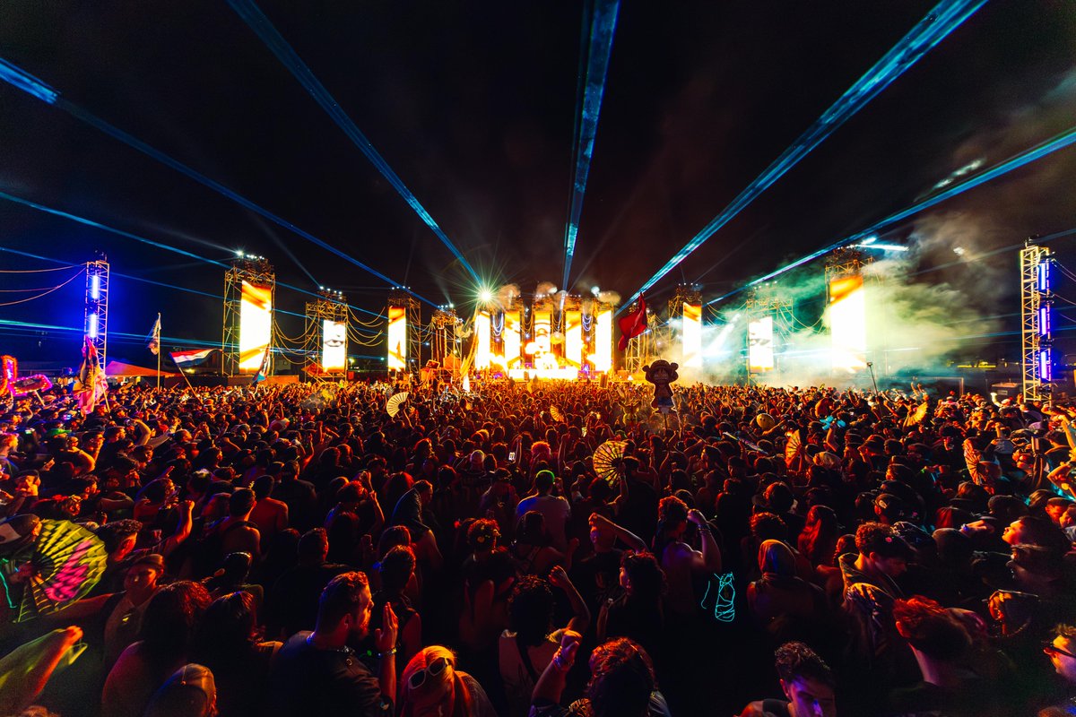 WastelandFest's tweet photo. What if we dropped the lineup? Next week sound good? 👀 https://t.co/A8Nyo9HqKa