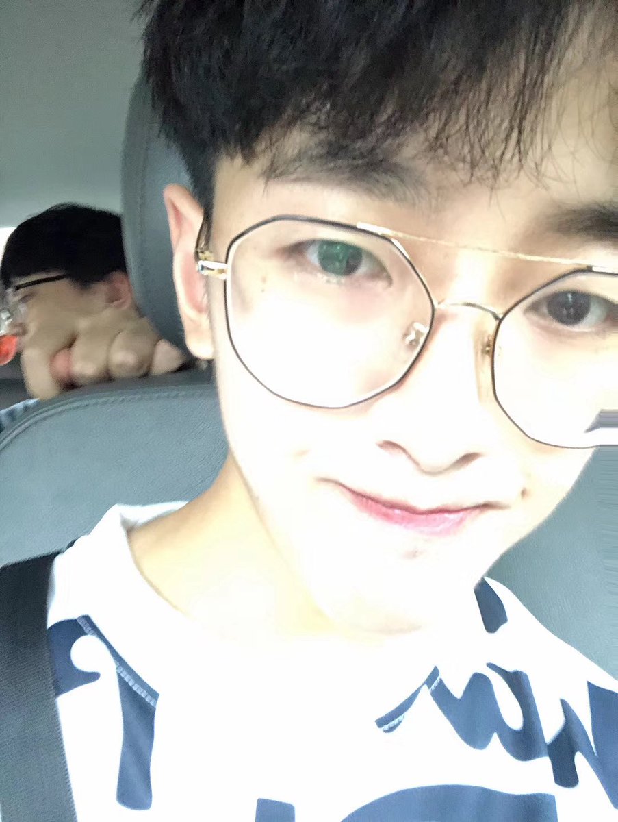 Mingzone87's tweet photo. 你要是搞得定我   那就加我vx  #西安 https://t.co/aXJnZ1PnV0