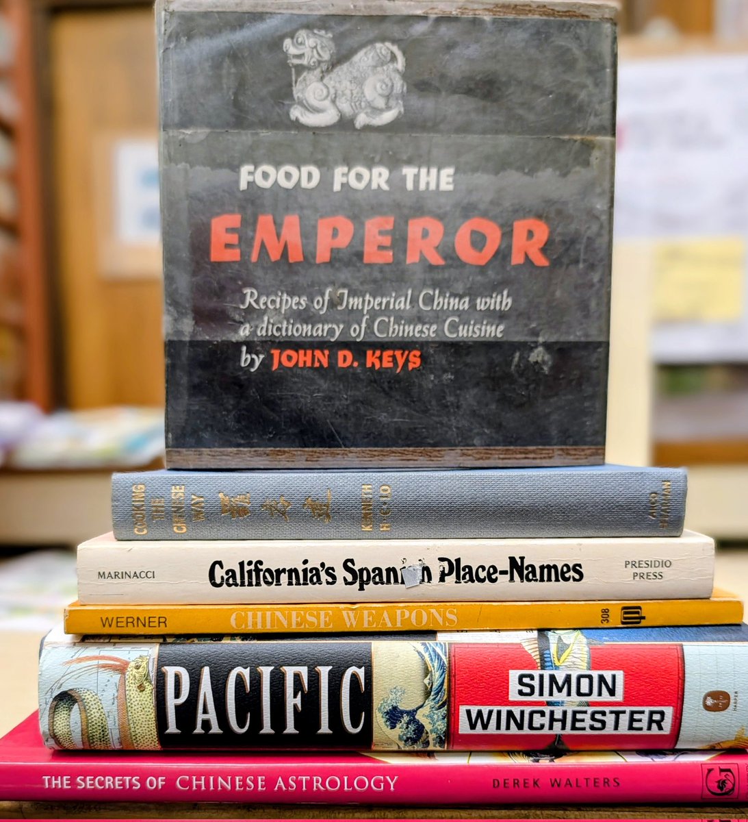 KoehnJosh's tweet photo. Used books I found today at a #fotlb 😊. #mychinalibrary https://t.co/2JWR9PTCTd