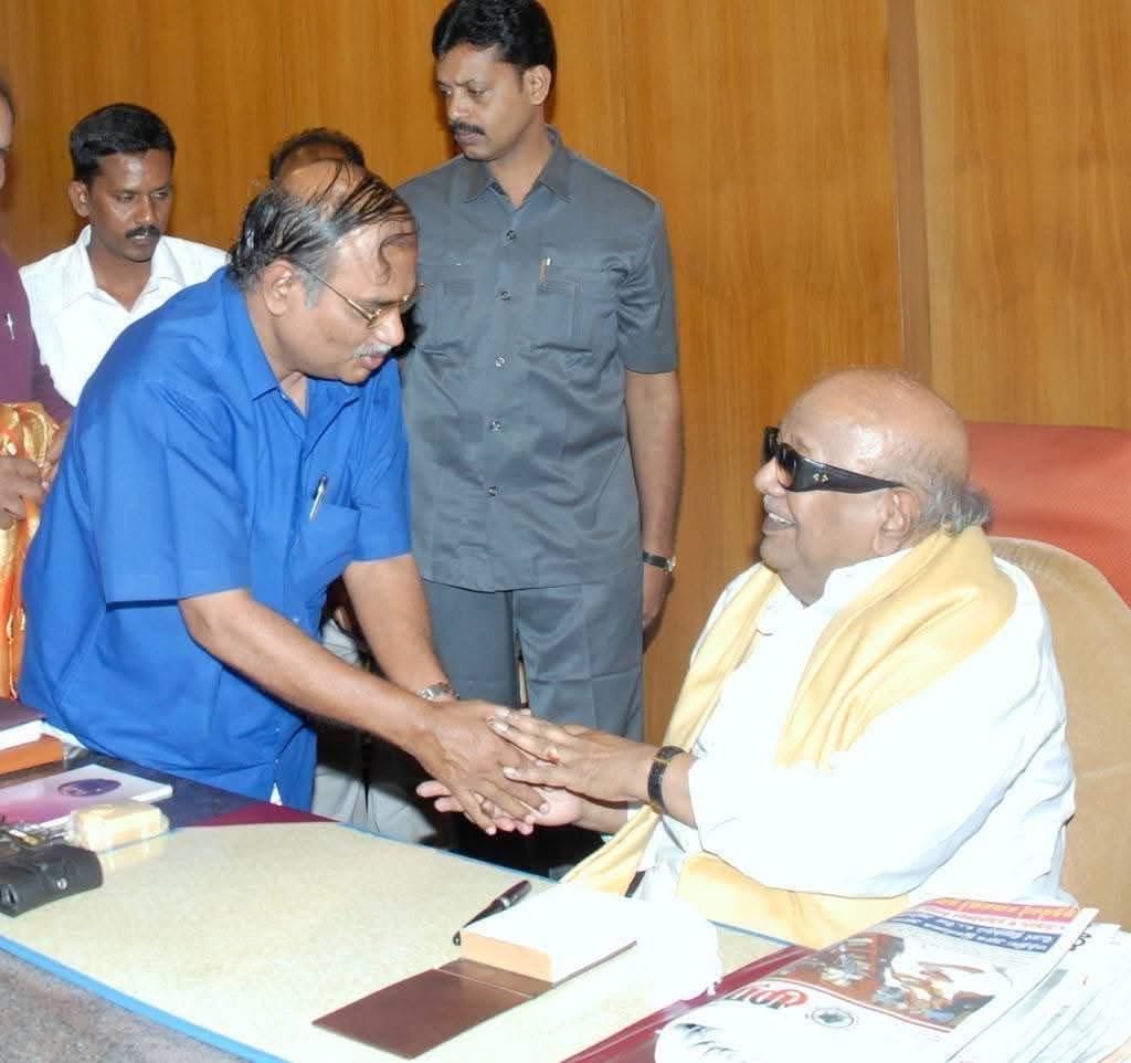 MpRaaja's tweet photo. அருந்ததிய சமூக மக்களின் வாழ்வாதாரம் உயர தமிழின தலைவர் தந்த 3% உள் இட ஒதுக்கீட்டை பாதுகாக்க வேண்டும்! அதை எதிர்த்து நீதிமன்றம் போனவர்கள் தான் இன்று சமூக நீதி காக்கும் இடத்தில் இருக்கிறார்கள்! கவனம் ⚠️ https://t.co/fouX1xrXhb