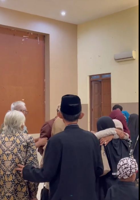 txt keluhan warga konoha tweet media