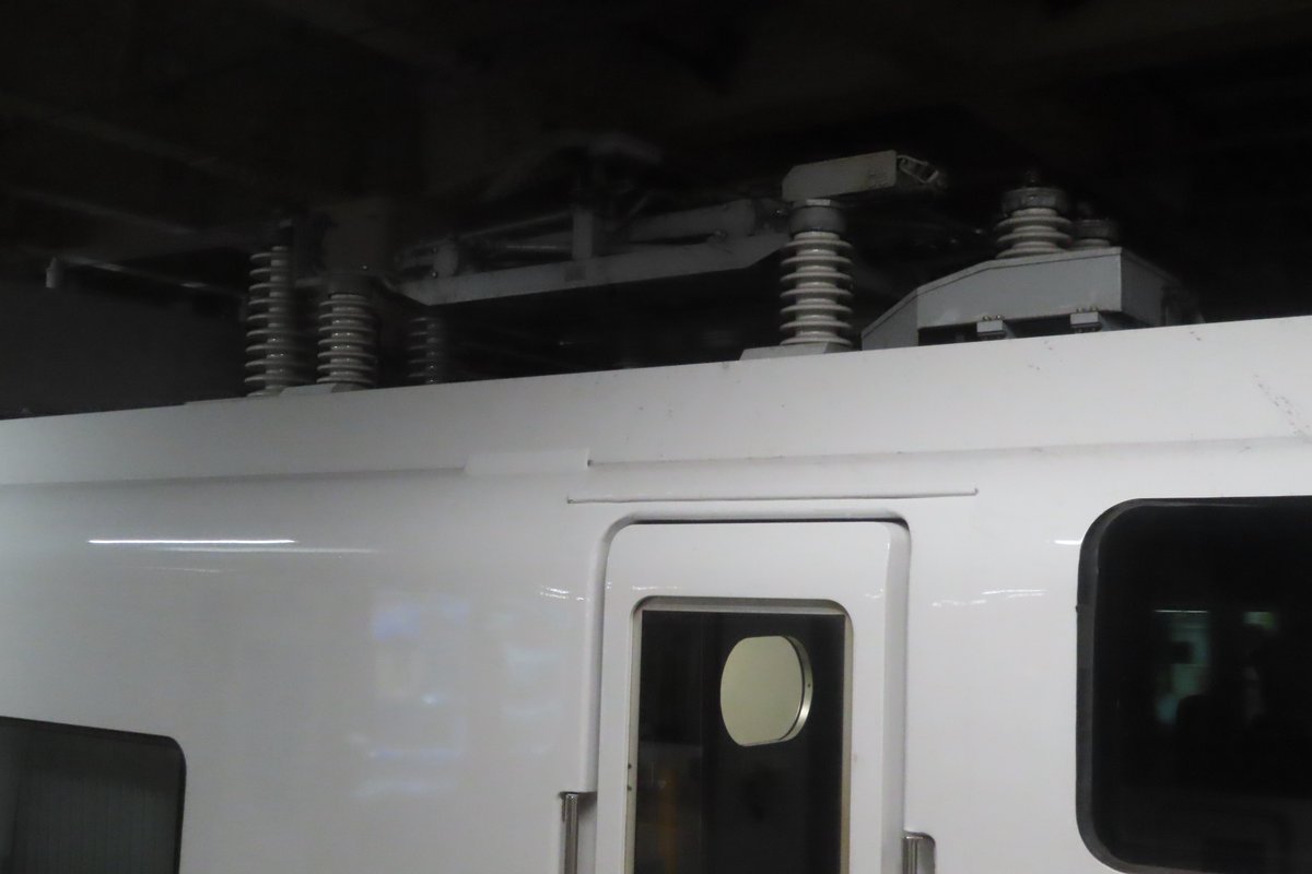 3mesen's tweet photo. E491系 クヤE490-1

パンタグラフ
型 PS96A　式
製作C 07-1983
製作年月 2007年9月
東洋電機製造株式会社

検査
25.10.20
KY

2026-05-21 https://t.co/qX58645mBR
