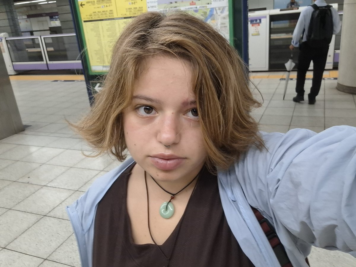 NE0VENUS's tweet photo. today is a bit rainy so i'm walking around shimokita https://t.co/NntlIMkMVv
