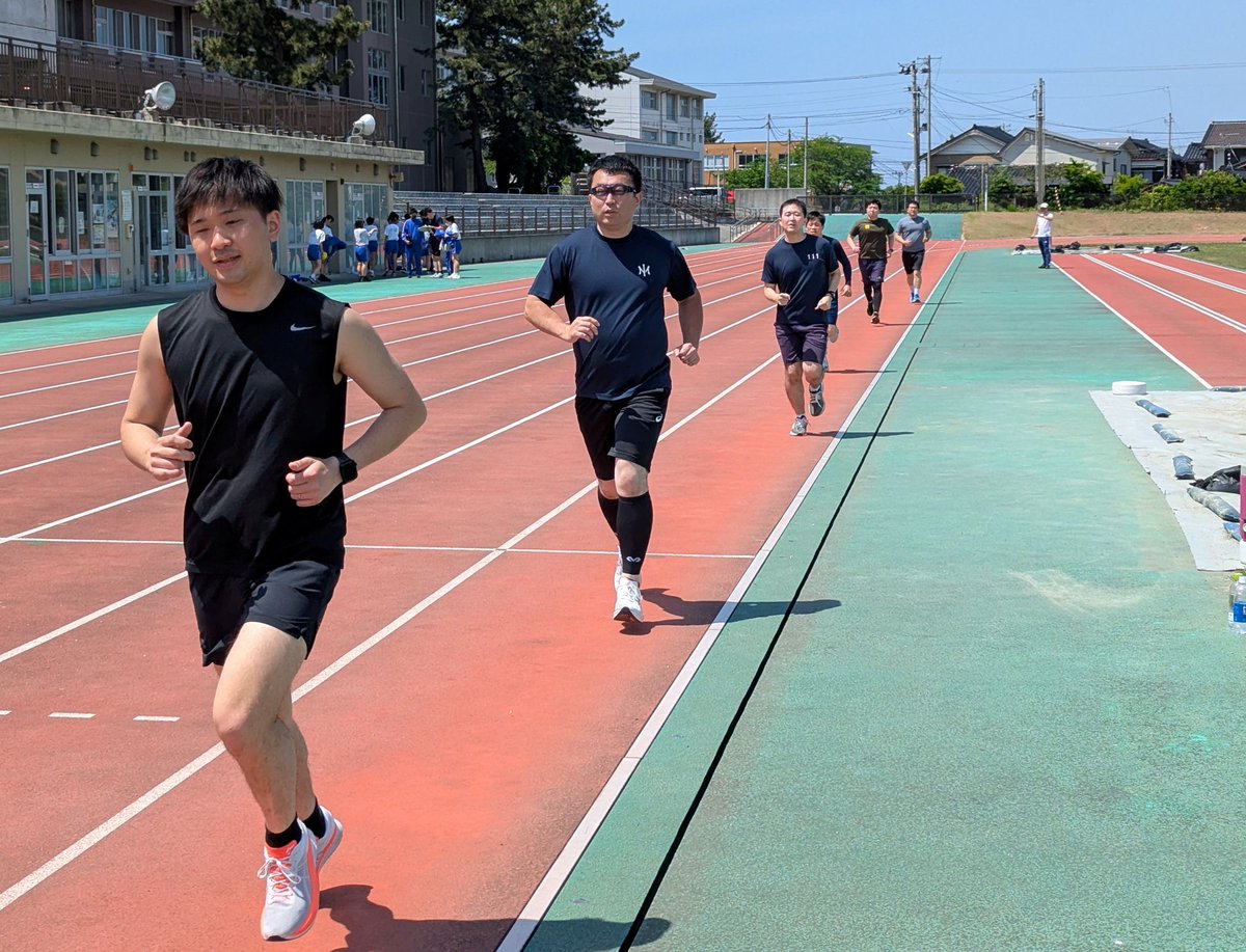 sadosubbase46's tweet photo. 佐渡分屯基地において、体力測定を実施しました。参加者全員が自己ベストを更新するため、全力で取り組んでいました。 https://t.co/AK2ATxMeOf