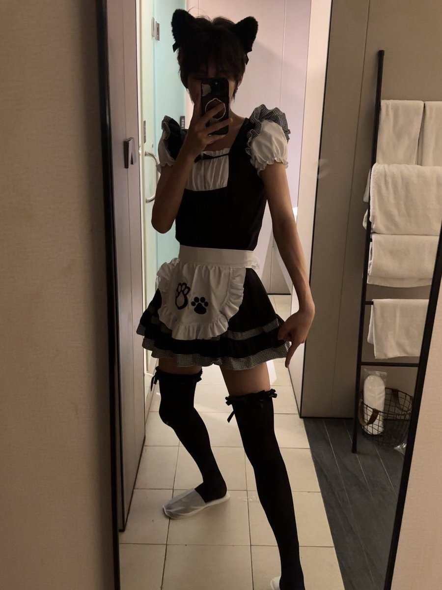 总是发呆听歌 tweet media