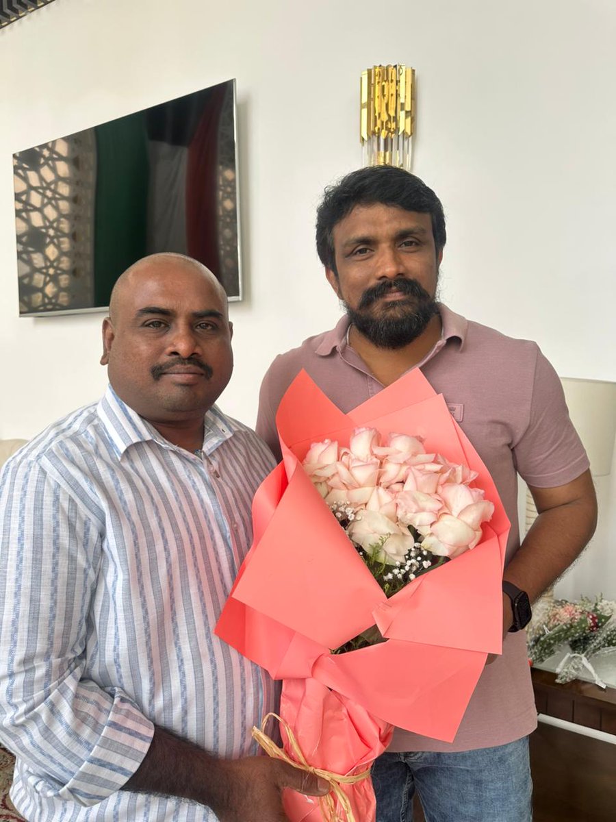 nayanipatiNHL's tweet photo. తెలుగు సేవాసమితి కువైట్ ఆధ్వర్యంలో శ్రీ నందమూరి తారకరామారావు గారి 104వ జయంతి వేడుకల కార్యక్రమానికి మన తెలుగు వారందరూ విచ్చేసి విజయవంతం చేయవలసిందిగా కోరుకుంటున్నాను.
తేది :- 22.05.2026
సమయం :- 11 AM onwards
స్థలం :- ఇండియన్ కమ్యూనిటీ స్కూల్, ఖైతాన్
#JaiNaraLokesh
#TDP_Kuwait https://t.co/bDSmaLpMqr
