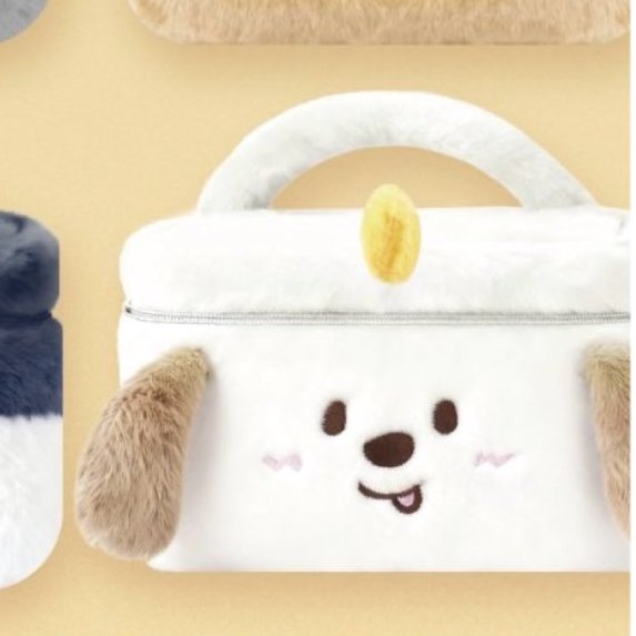 unicqueric's tweet photo. wtb... #rbuy makeup pouch md boss riize myeongryongie.... juseyo.. https://t.co/mS297UxofY
