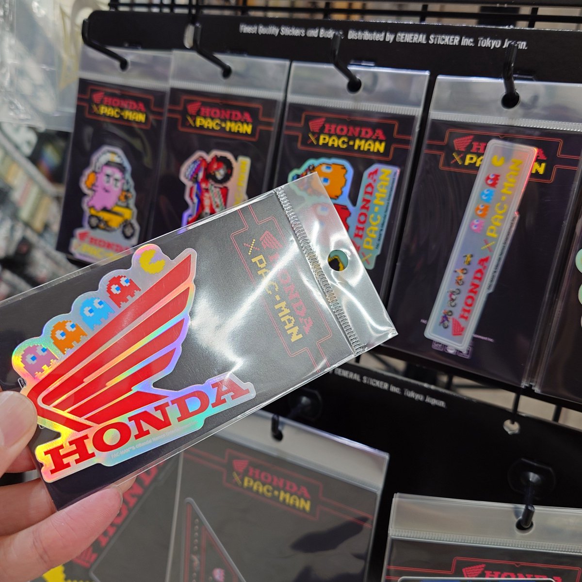 RicolandOkinawa's tweet photo. ホンダユーザー必見!!!

パックマンコラボのステッカー入荷してます☝️
愛車に貼ったら馬力アップするカモ！？

#ライコランド ＃ライコ沖縄 https://t.co/dPMsYoygPI
